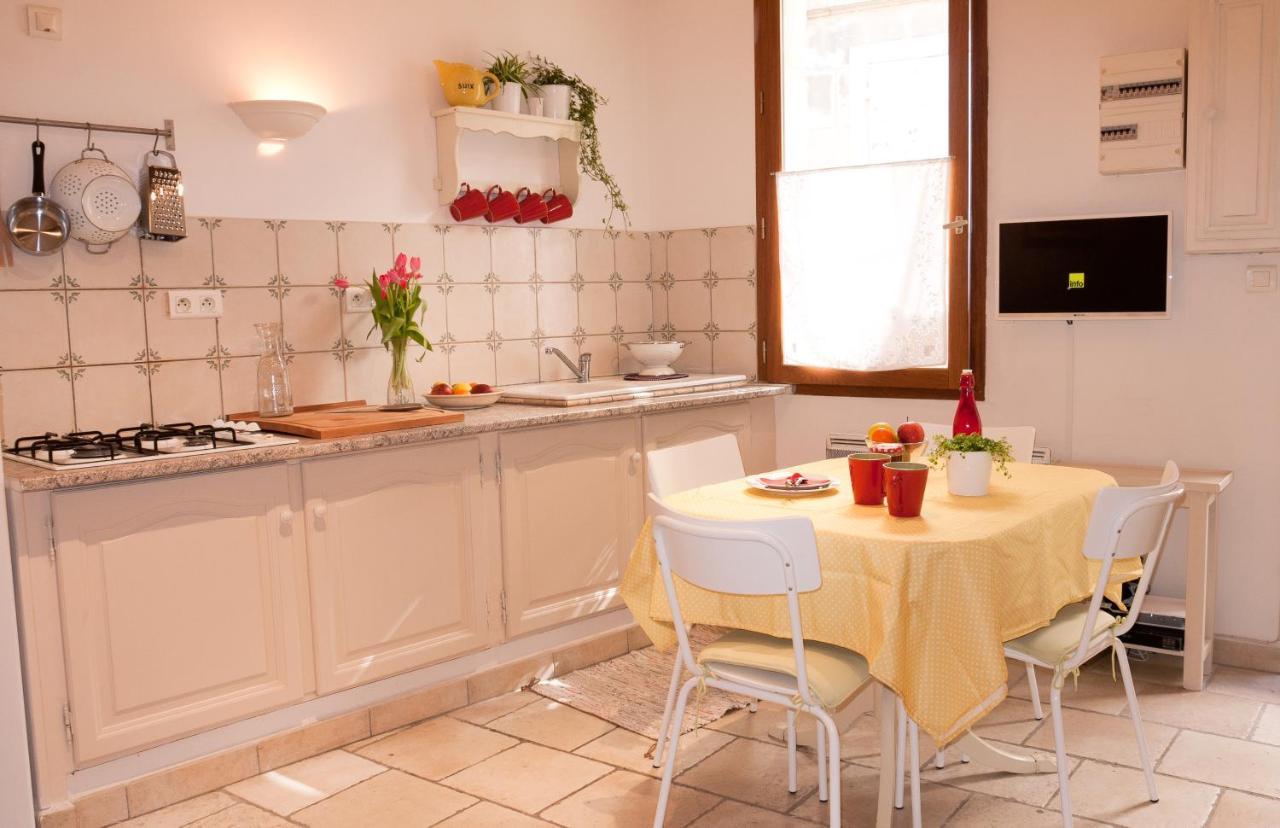 La Maison D'Eloise Arles Zewnętrze zdjęcie